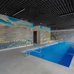Park B18-z Dostepem Do Basenu, Sauny, Jacuzzi, Silowni