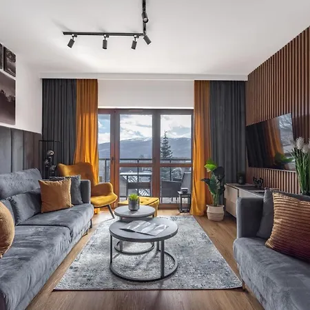 Park B18-z Dostepem Do Basenu, Sauny, Jacuzzi, Silowni * 斯克拉斯卡波伦巴