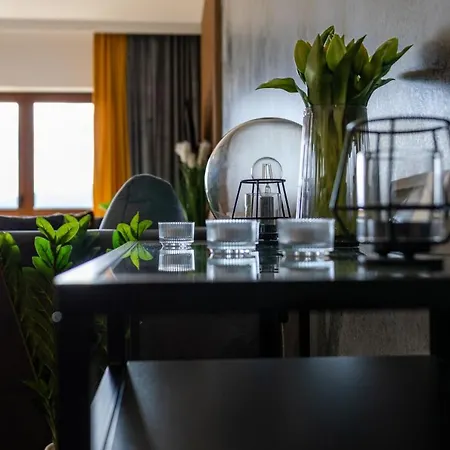 Park B18-z Dostepem Do Basenu, Sauny, Jacuzzi, Silowni