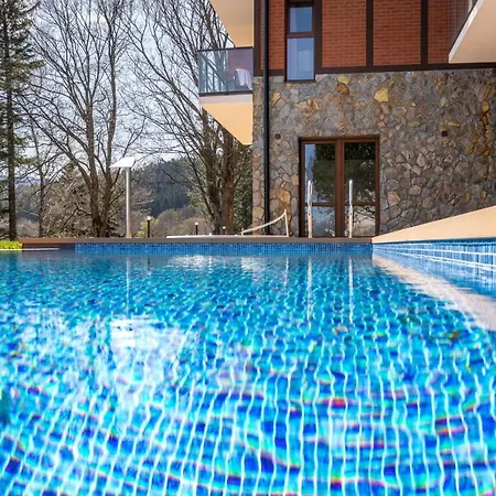 Park B18-z Dostepem Do Basenu, Sauny, Jacuzzi, Silowni Апартаменты *