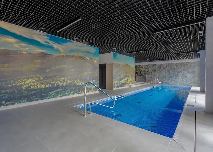 Park B18-z Dostepem Do Basenu, Sauny, Jacuzzi, Silowni