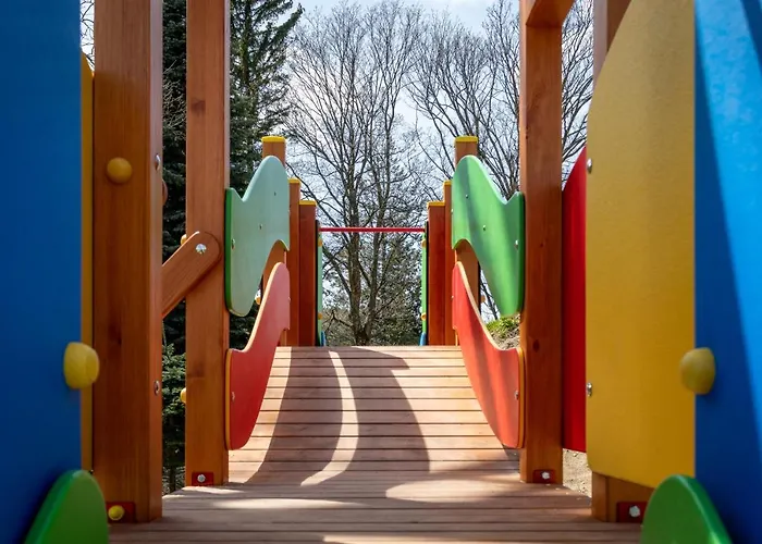 Park B18-z Dostepem Do Basenu, Sauny, Jacuzzi, Silowni 스클라르스카포렘바